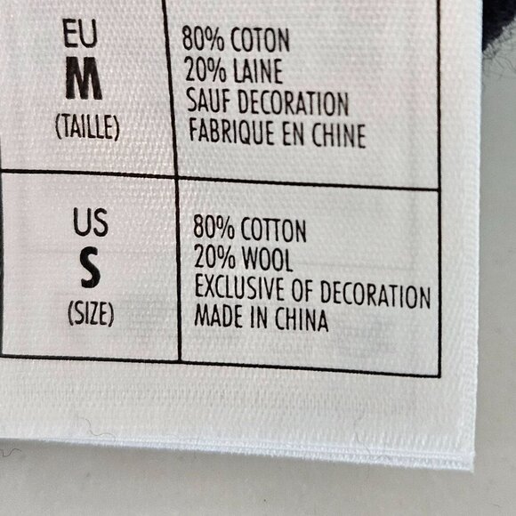 Disney Parks Minnie Mouse Hair Bow Black Sweater Embroidery Small Crew Neck - Picture 7 of 9